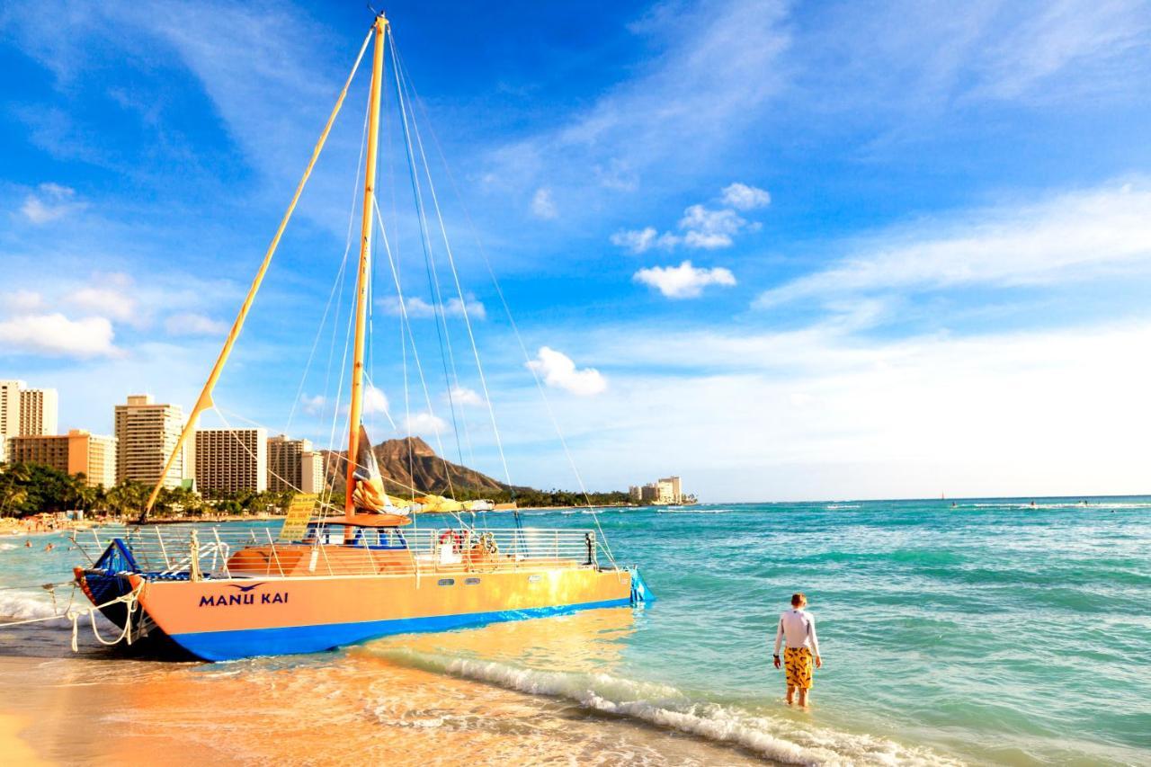 Aloha Vibes Await! Stylish Condo At Aloha Surf - Mountain And City Views Honolulu Kültér fotó