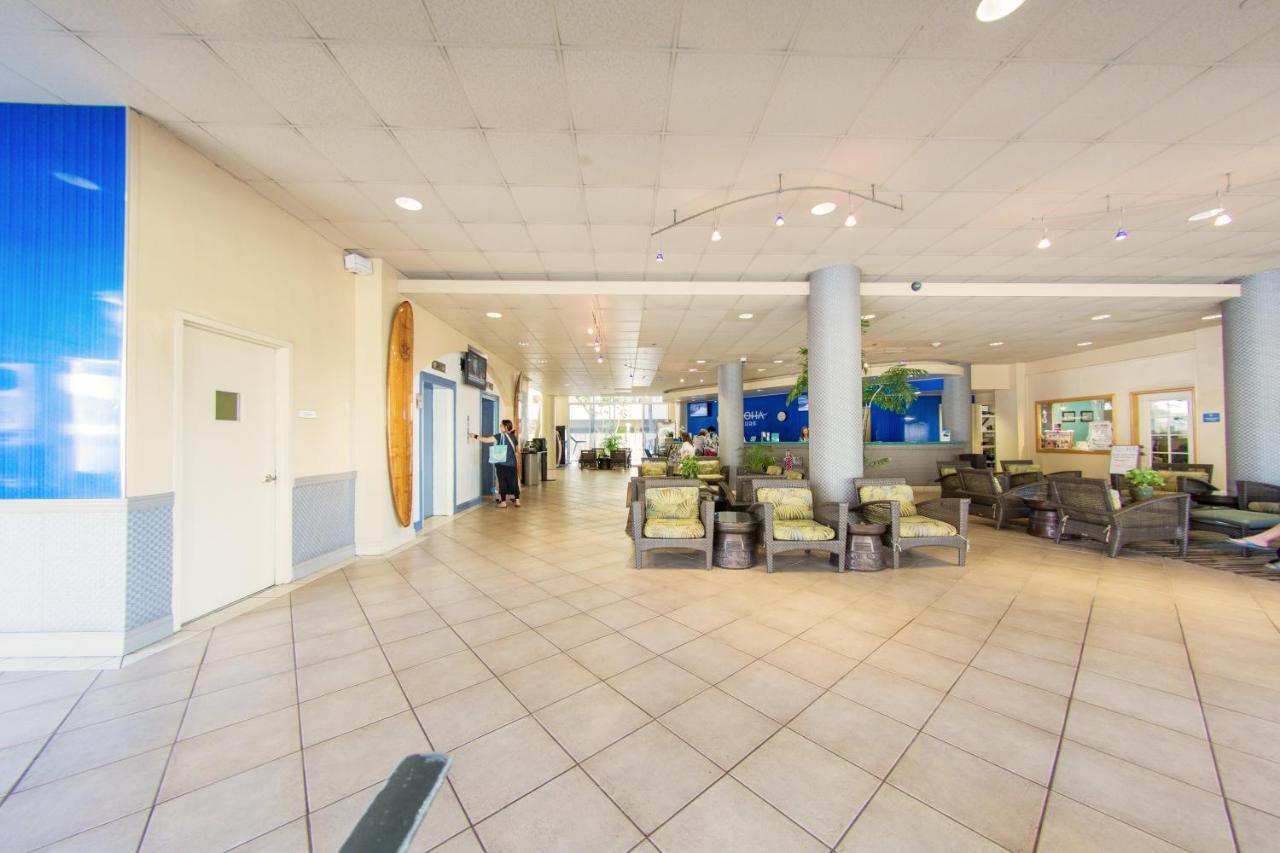 Aloha Vibes Await! Stylish Condo At Aloha Surf - Mountain And City Views Honolulu Kültér fotó